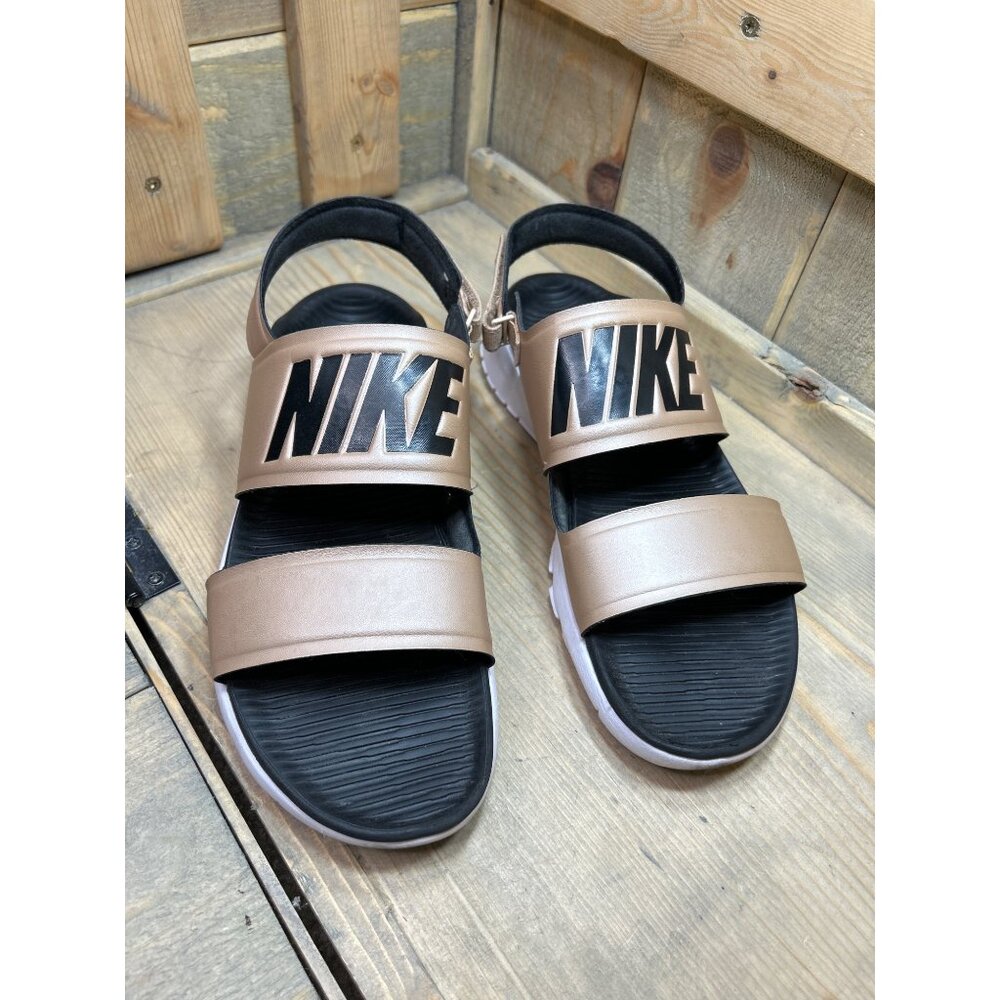 US9 Nike Womens Tanjun Ankle Strap Slingback Sandal 882694-200 Golden Beige - Picture 3 of 7